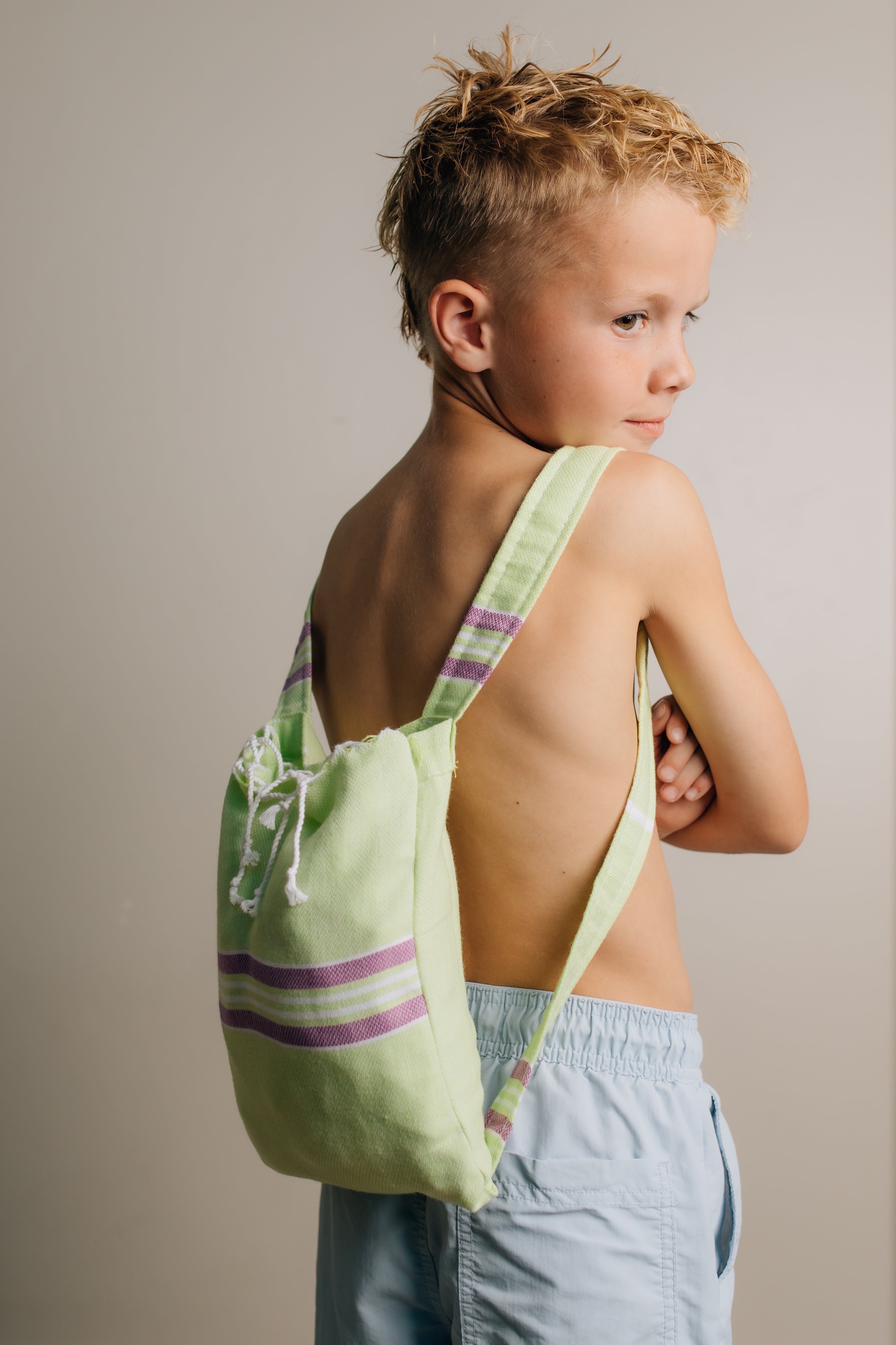 authentic kids beach towel backpack Travel Pattern: 2-in-1 | Mexican Mochitoalla Serves as a towel and a drawstring backpack with 2L storage space How-To: Beach Towel Backpack -