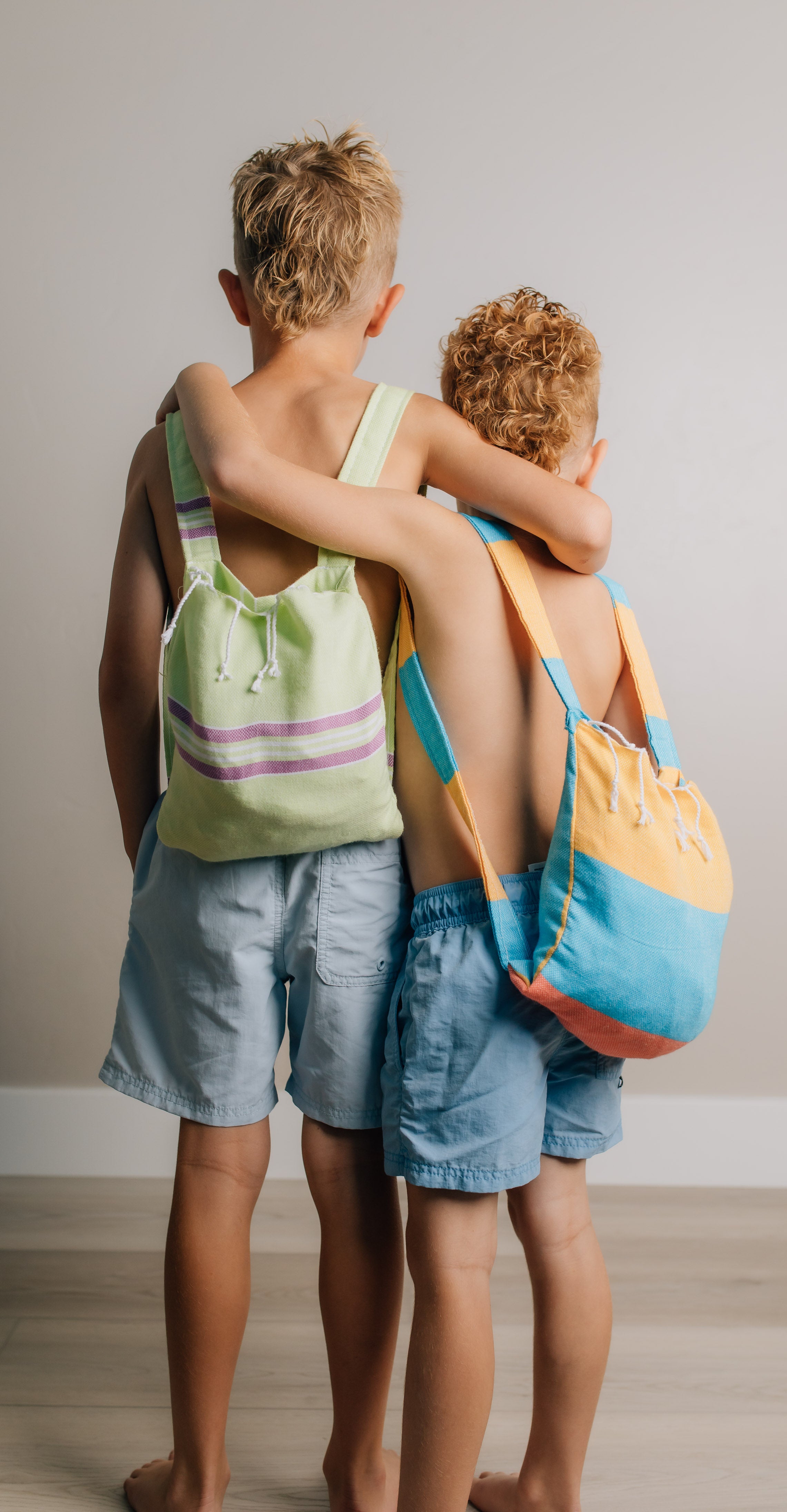 Convertible backpack towel kids