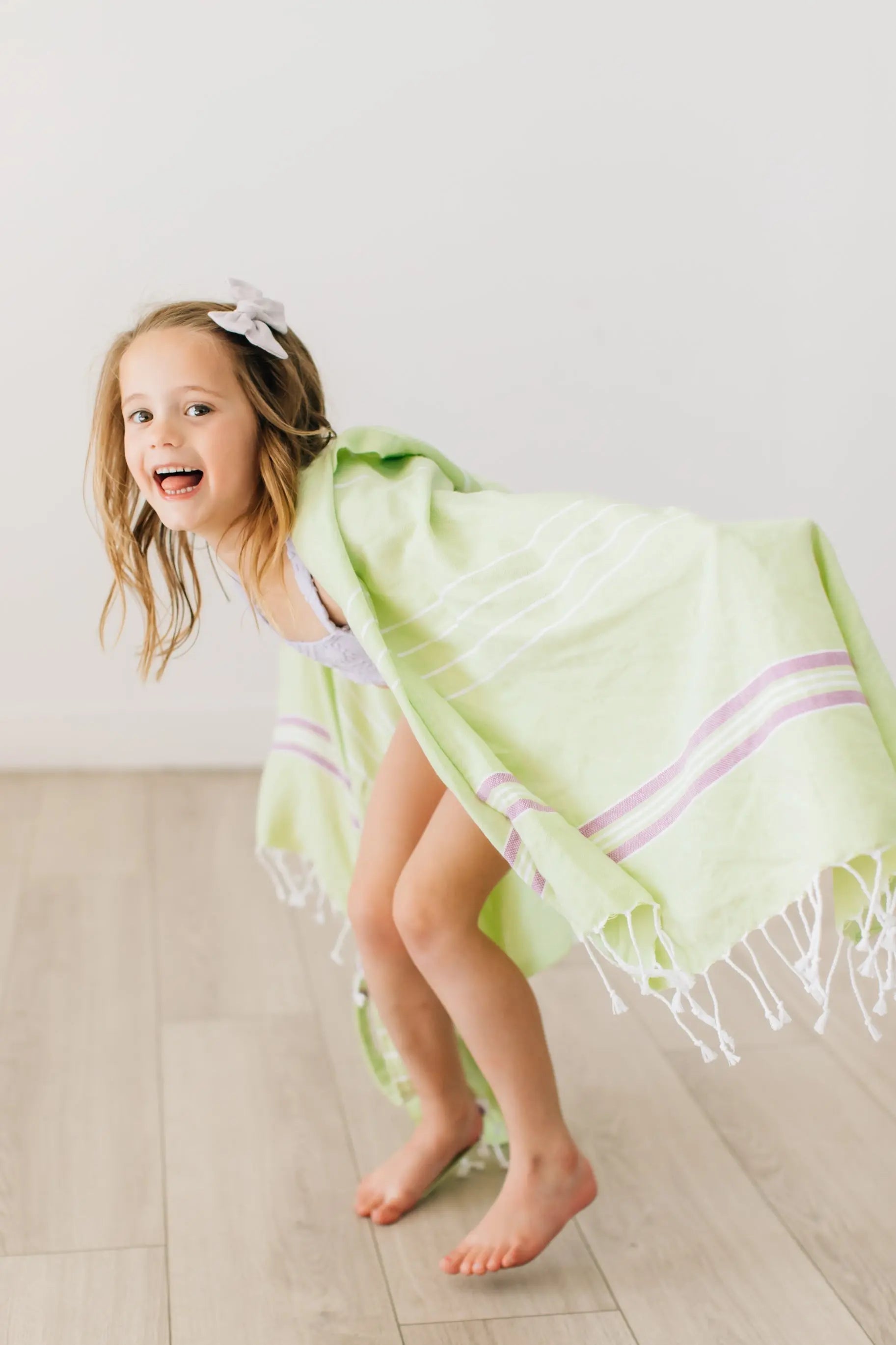 Convertible backpack towel - kids In The Current