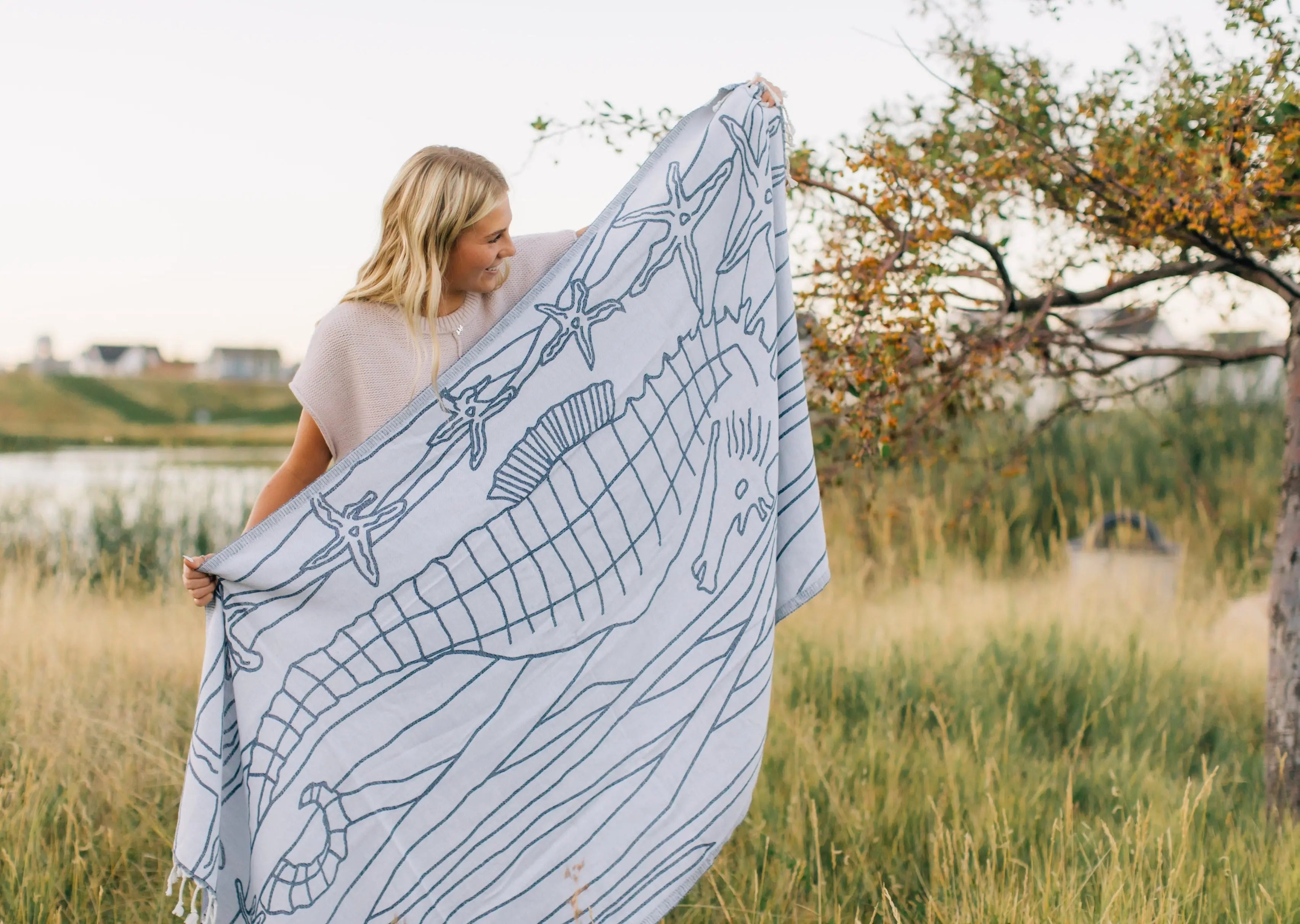 The Seahorse Luxe In The Current